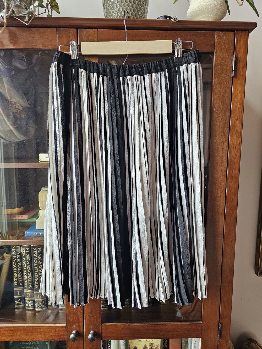 Adrienne Vittadini | Chic Pleated Midi Skirt